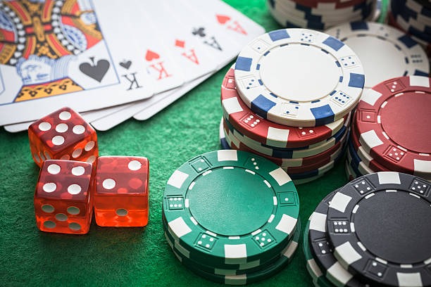 laris303 Togel Market mobile interface showing draw schedules and number selection